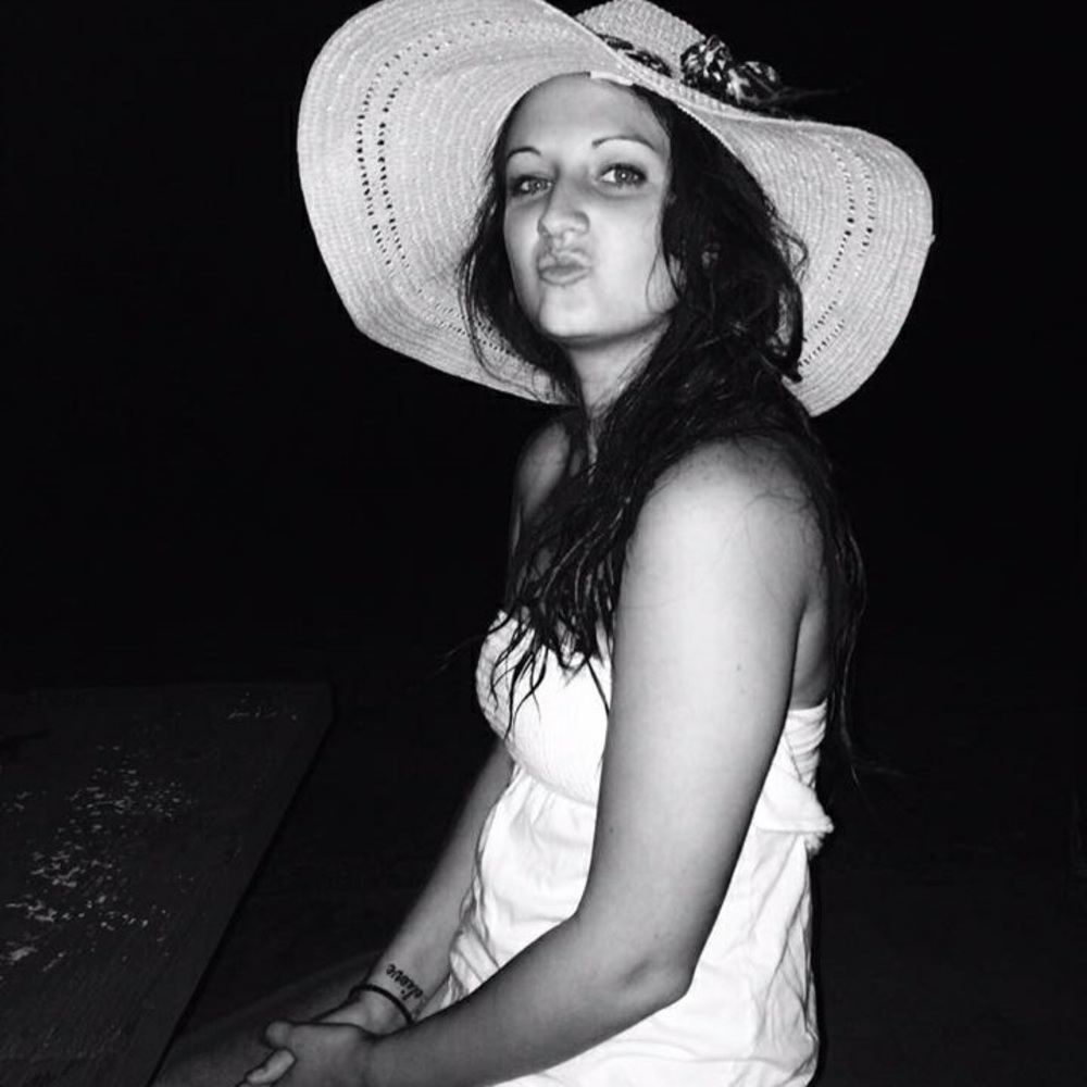 Meet your posher, Haley